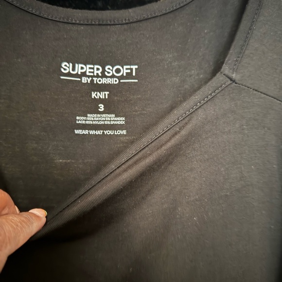 Torrid Black Boxy Long Sleeve Blouse - Picture 5 of 5